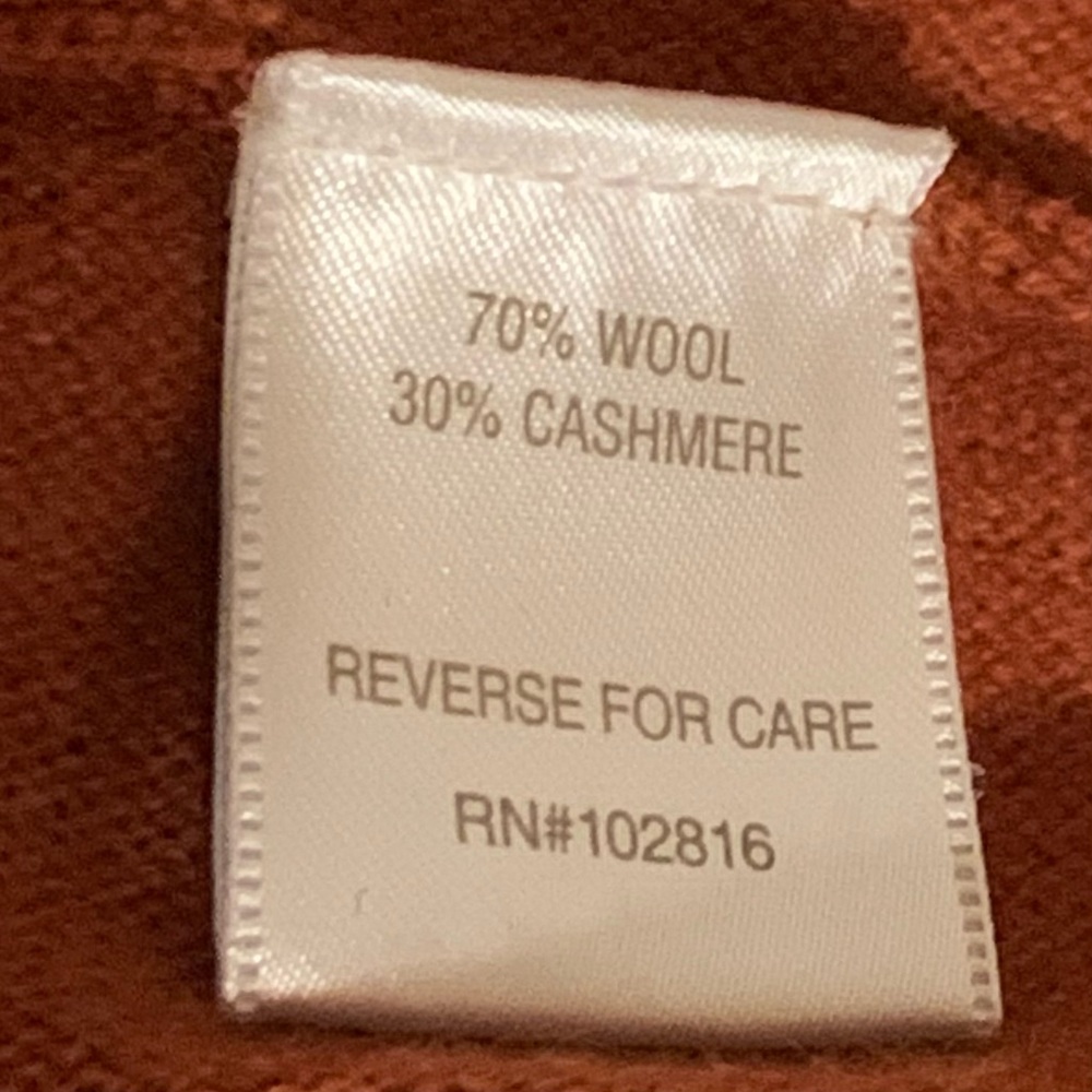 Garnet Hill Wool Cashmere Turtleneck Sweater kangaroo pockets - Picture 3 of 6